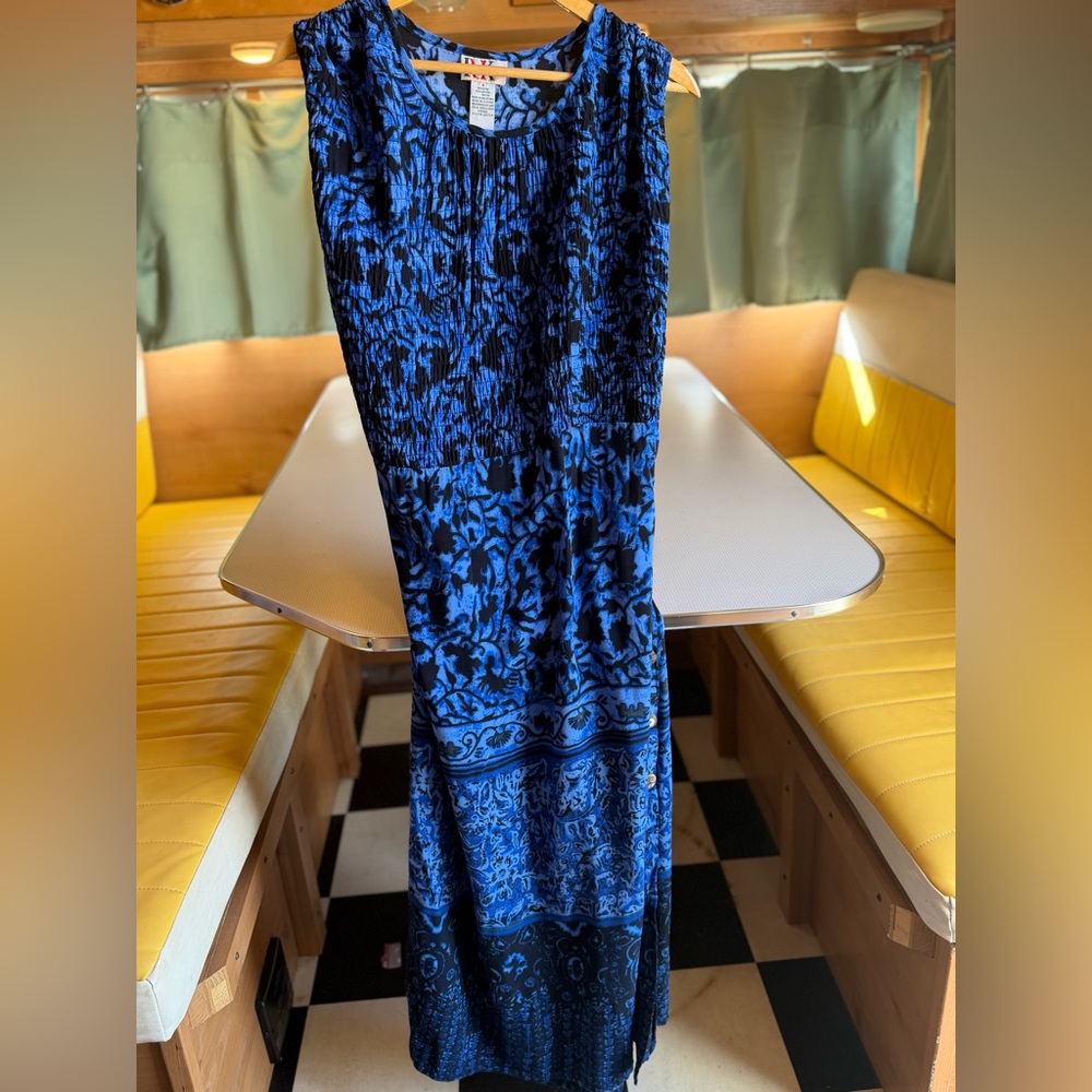 Stunning vintage 90s sleeveless maxi dress from the iconic brand R&K Originals
